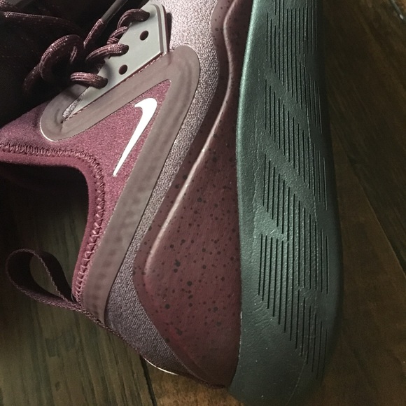 NIKE LUNARCHARGE WOMEN 9 - Picture 6 of 7